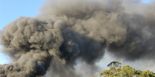 Using an air purifier to filter wildfire smoke